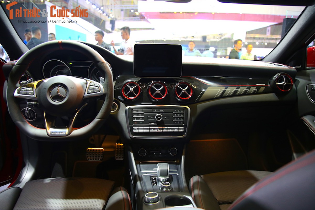 Can canh Mercedes GLA 45 AMG gia 2,4 ty tai VN-Hinh-10